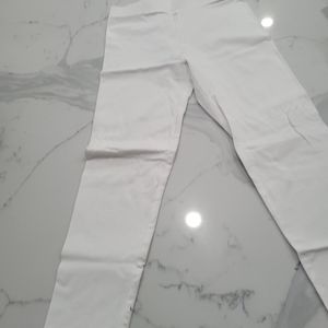 Girls cropped white leggings